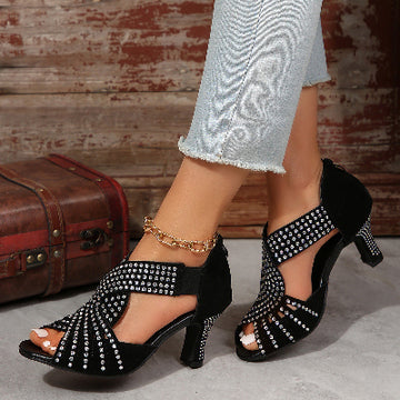 Nouvelles sandales à talons hauts et à bouts pointus avec strass