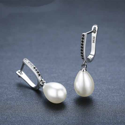 Boucles d'oreilles en forme de cercle avec strass et zircon